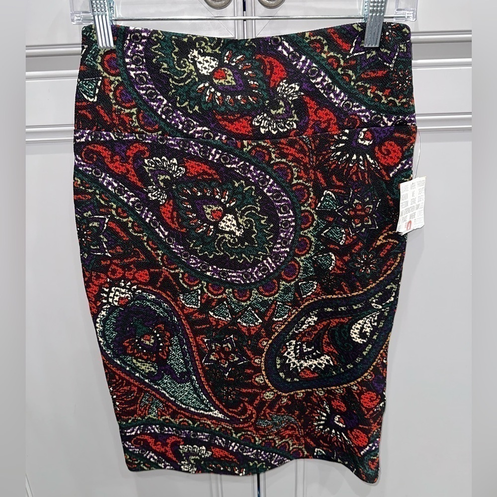 LulaRoe Red paisley print Cassie pencil skirt size small